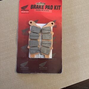 Honda Brake Pad Kit - Gray